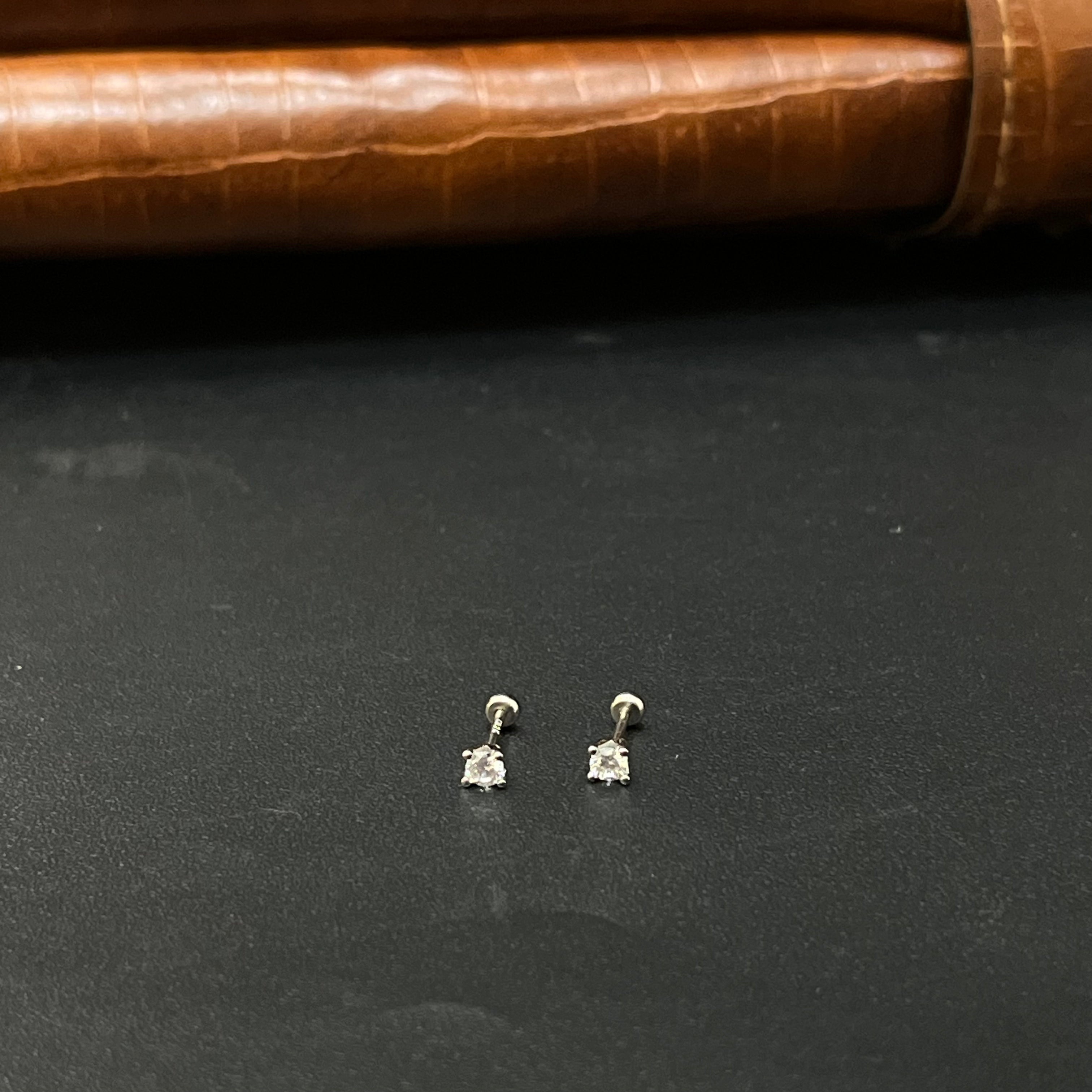 Silver Second Studs Single AD SS