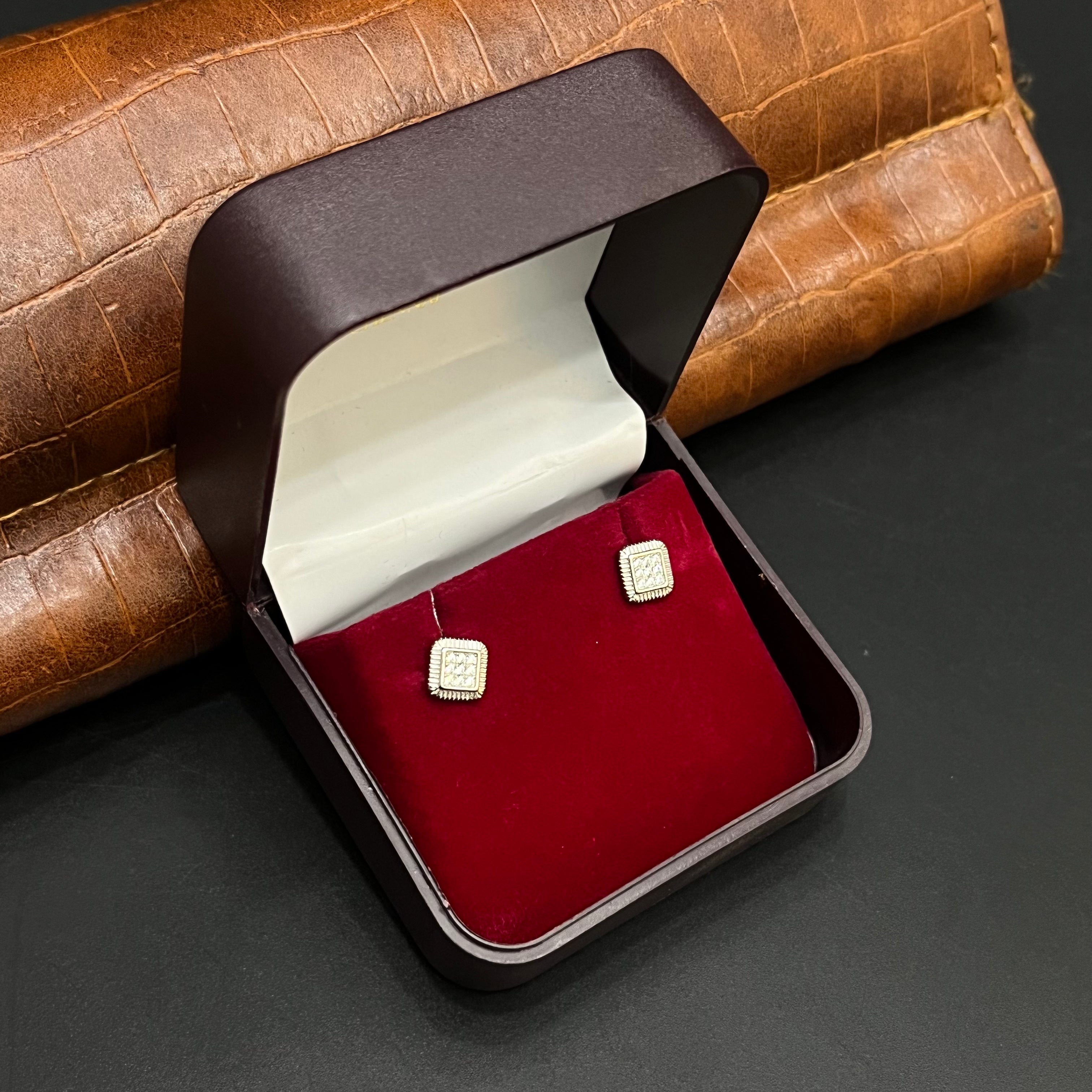 Silver Mens Stud Pearl Edge Square Sparkle 925