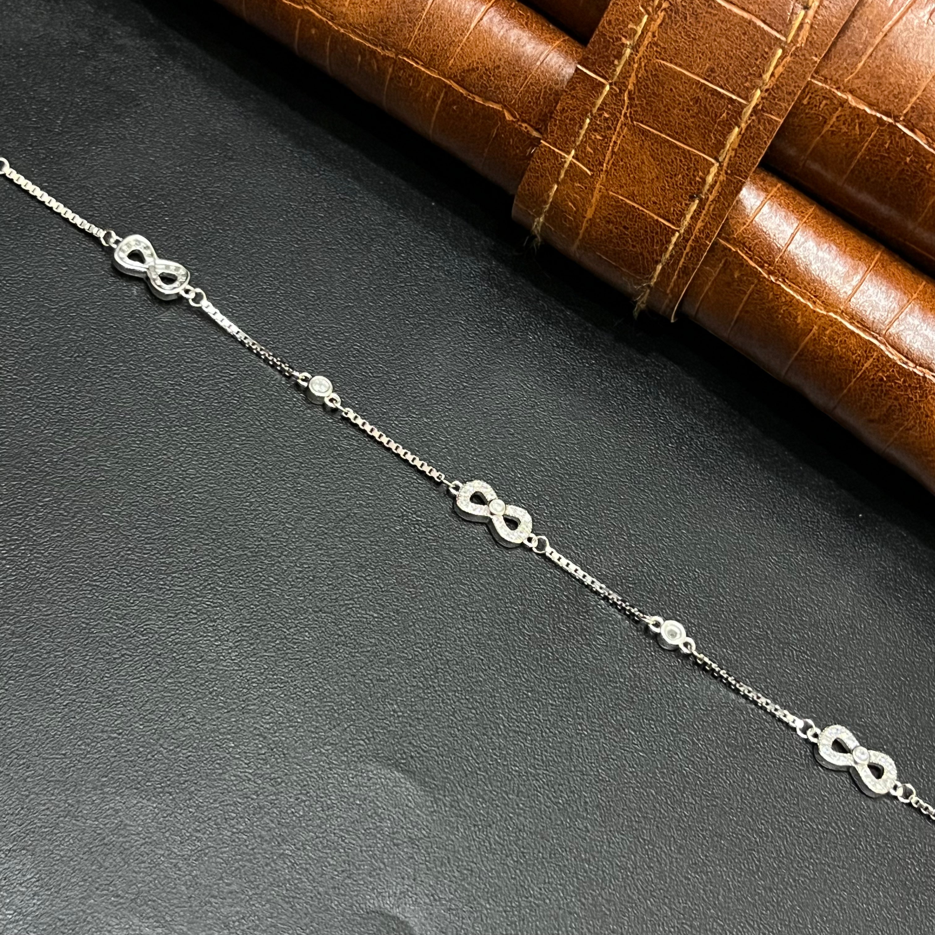 Silver Ladies Bracelet Three Infinity White Stone 925