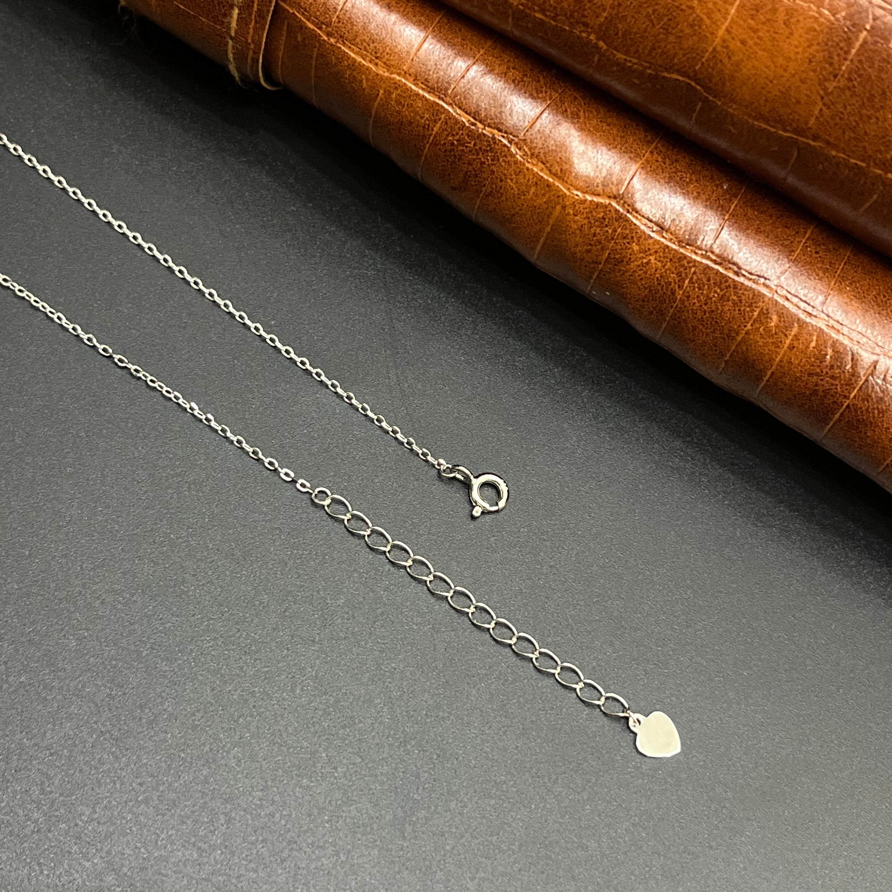 Silver Ladies Pendant Chain Swan Embrace Luxe 925