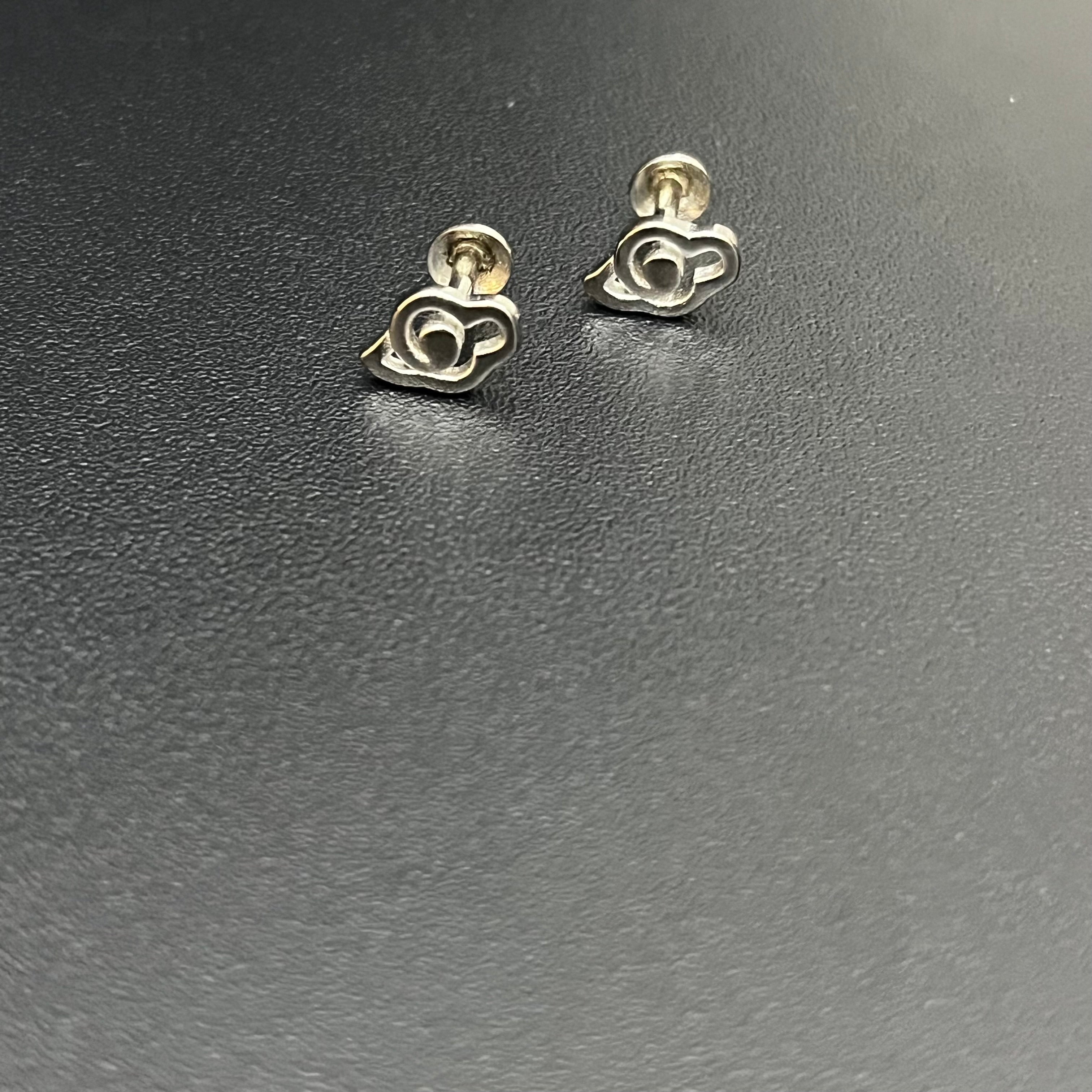 Silver studs Eye Design