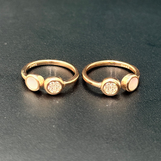 Silver Ladies Toe Rings Oval Pink Moss RG