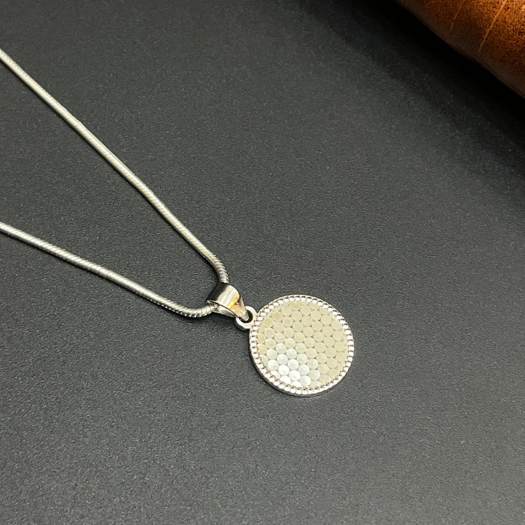 Silver Ladies Pendant Elegant Honeycomb Disc 925